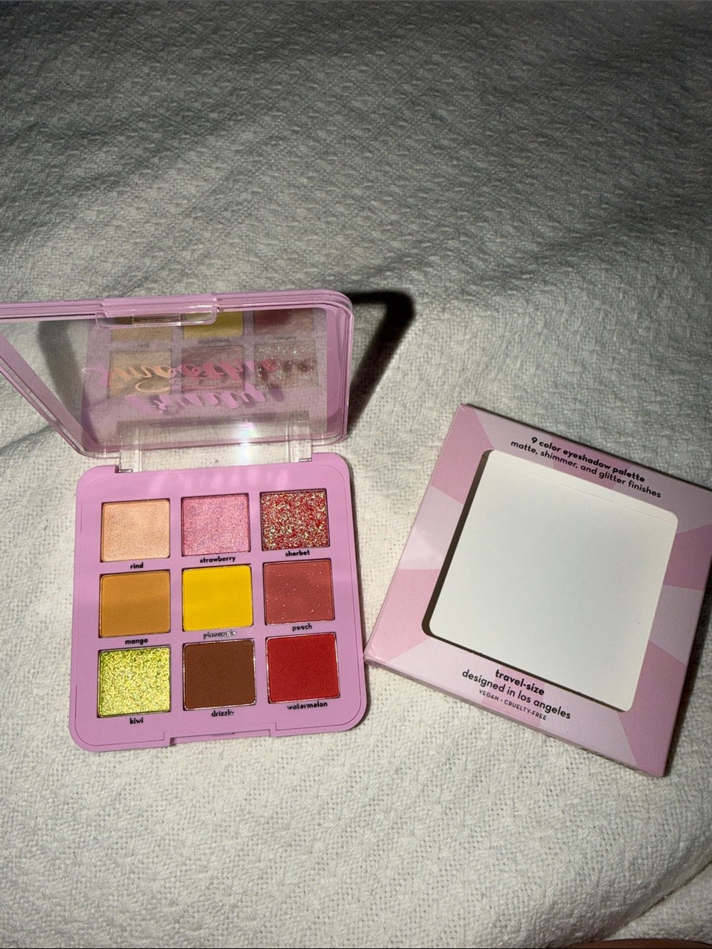 Pink 9-Color Eyeshadow Palette - Travel Size
